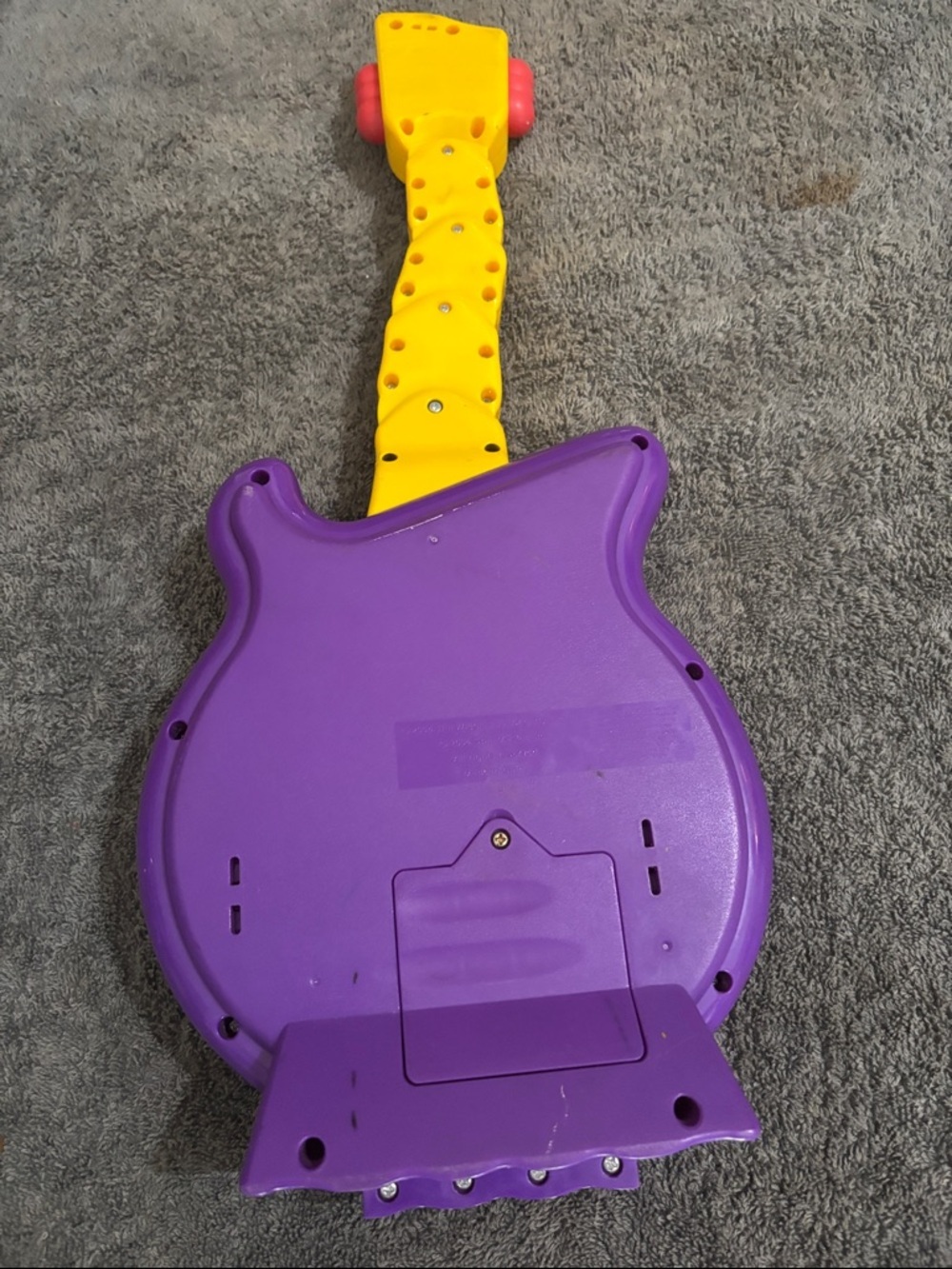 The Wiggles Wiggly Giggly Guitar Dancing Singing 18" Purple 2004
*Works* - Picture 6 of 8